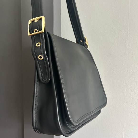 Black Coach Shoulder Bag - Picture 2 of 7